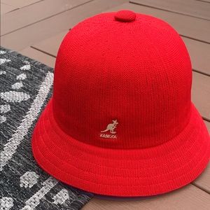 Like NEW Kangol bermuda hat! Size XL